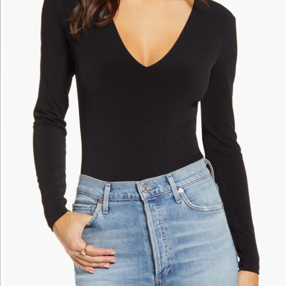 Nordstrom Leith Deep V-Neck Long Sleeve Bodysuit